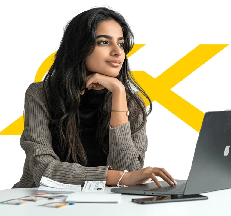 exness Pakistan girl with laptop